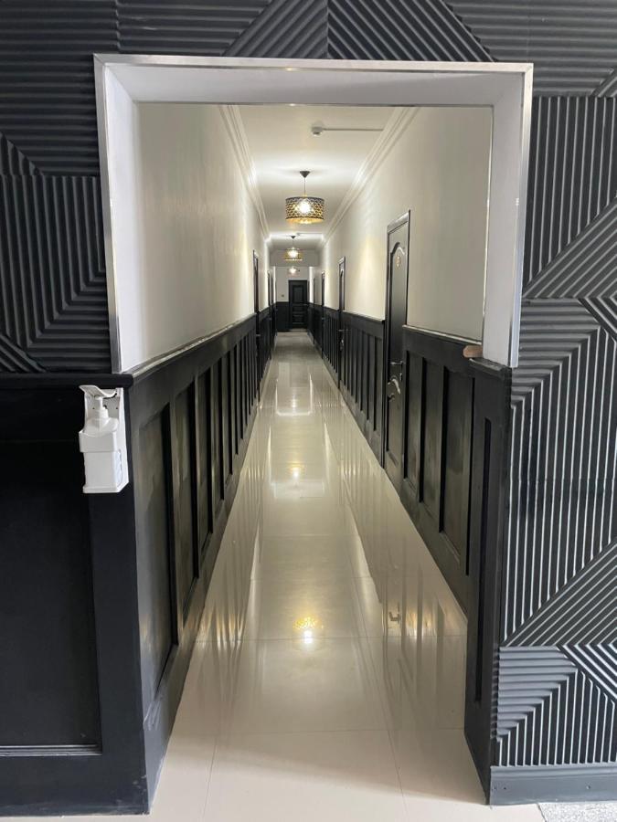 Hotel Mandarin Atyraū Eksteriør bilde