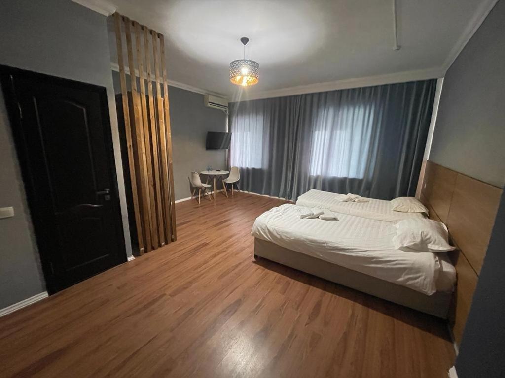 Hotel Mandarin Atyraū Eksteriør bilde